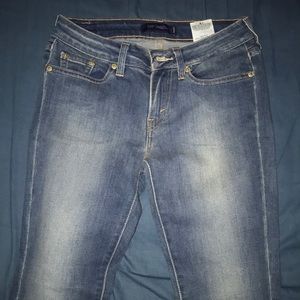 Blue light wash jeans